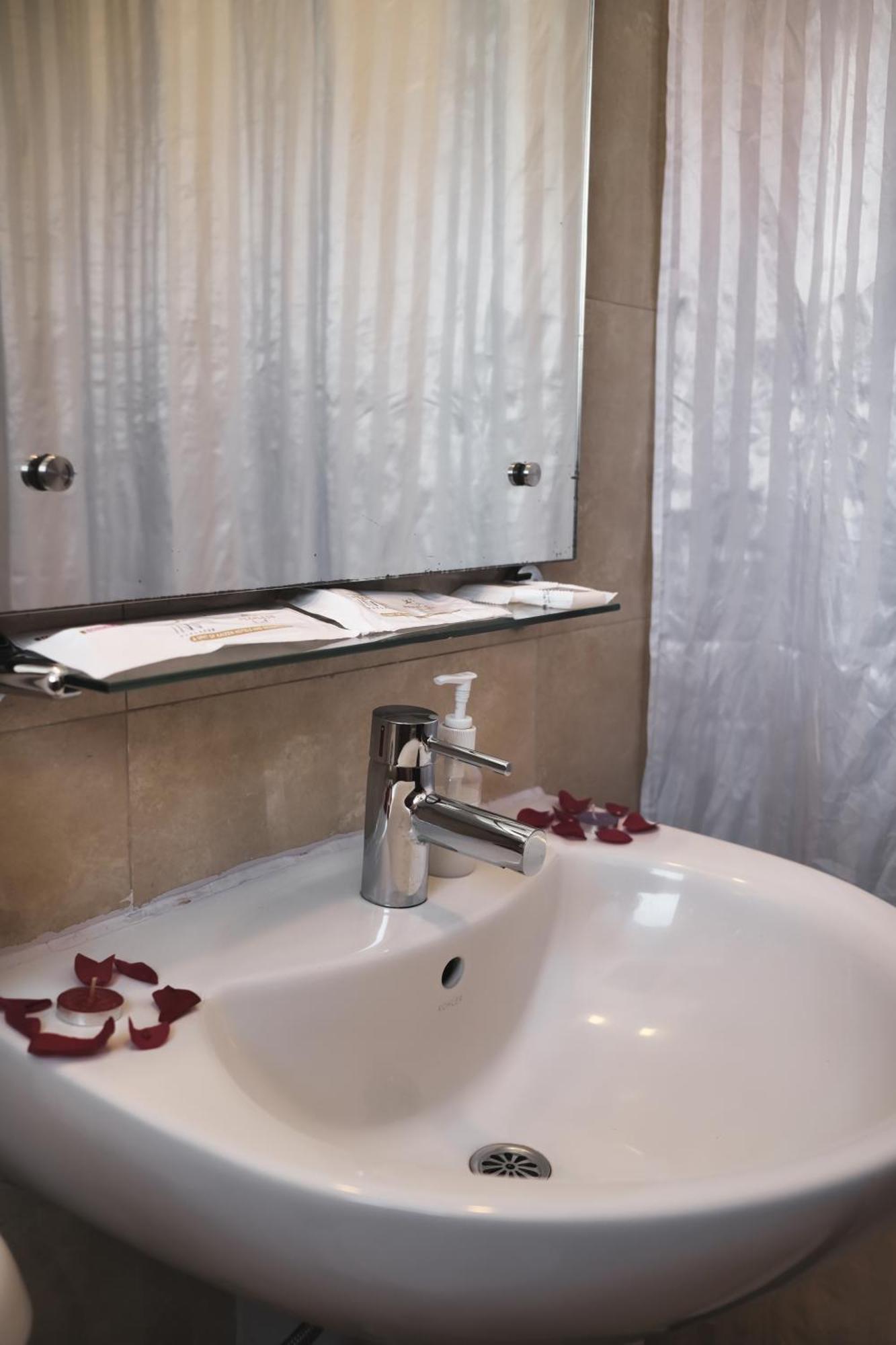 Peerless Hotel Durgapur Dış mekan fotoğraf