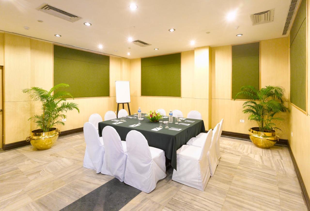 Peerless Hotel Durgapur Dış mekan fotoğraf